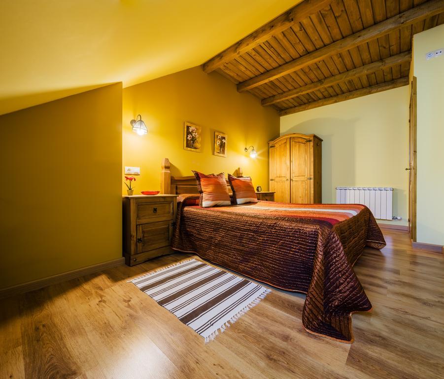 Apartamentos Rurales L'Abiseu Caboalles de Abajo Kültér fotó