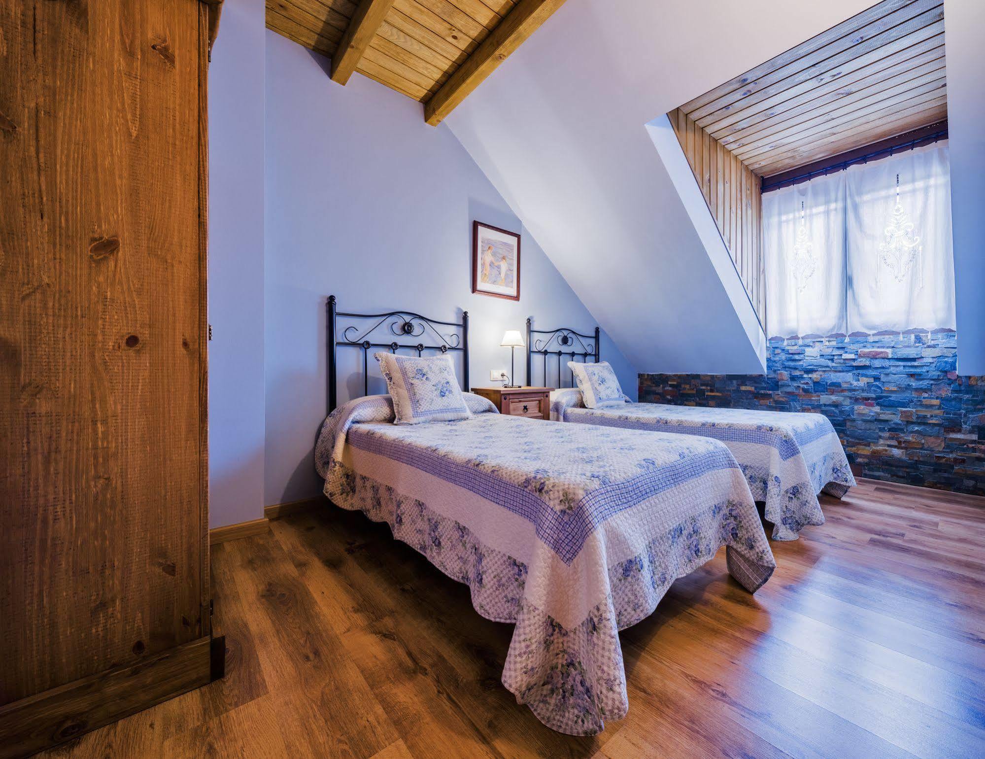 Apartamentos Rurales L'Abiseu Caboalles de Abajo Kültér fotó